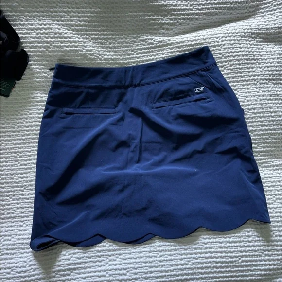 Vineyard Vines Blue Scalloped Golf/Mini Skirt - Picture 2 of 6